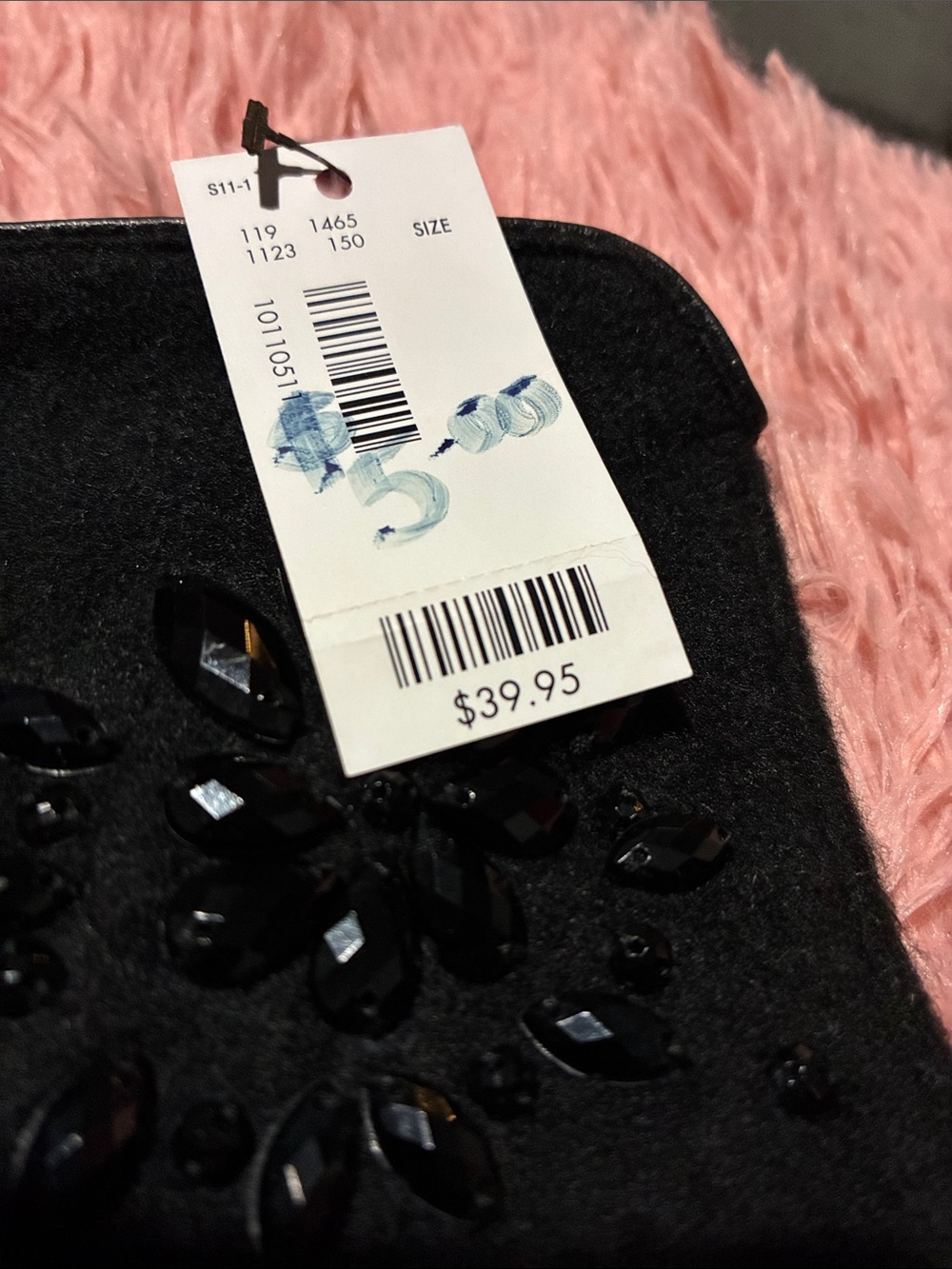 Embellished Black Women's Vintage Winter Gloves - Picture 5 of 7